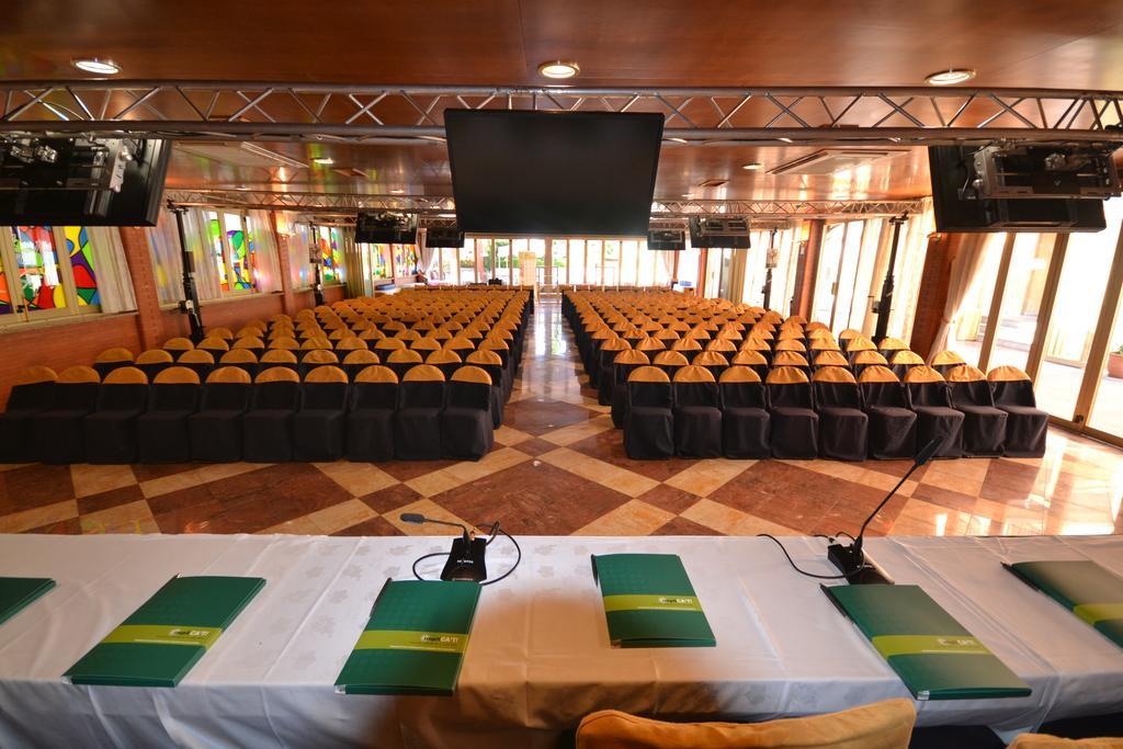 Hotel Restaurant Sol I VI Lavern Εξωτερικό φωτογραφία